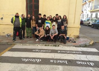 El IES Florencio Pintado tiñe las calles de versos