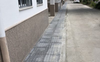 Finalizan obras de mejora en la avenida de Los Pinos