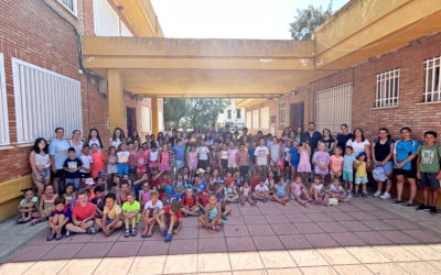 Más de un centenar de niños y niñas participan en la Escuela de Verano 2023