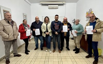 El Ayuntamiento suscribe convenios con las hermandades de Pasión de Peñarroya-Pueblonuevo