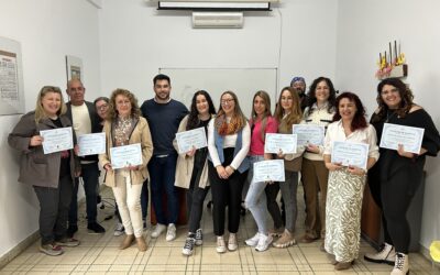 Una quincena de personas participa en la segunda edición del curso de Lengua de Signos