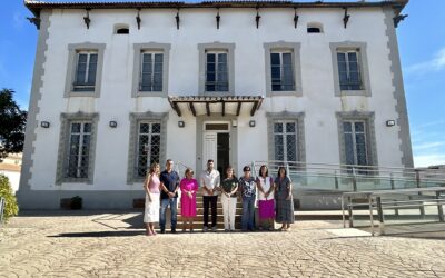 La delegada territorial de Inclusión Social visita la antigua residencia de ingenieros de Encasur de Peñarroya-Pueblonuevo que se convertirá en un Centro Sociosanitario