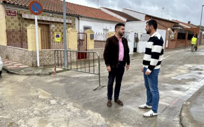 Las obras PFEA de la calle San Miguel mejorarán el acerado y la red de abastecimiento de agua